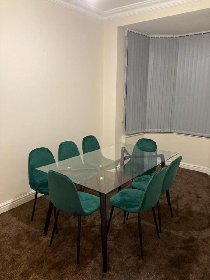 Homely 3-Bed House In Bham 15 Min From City Centre 伯明翰 外观 照片