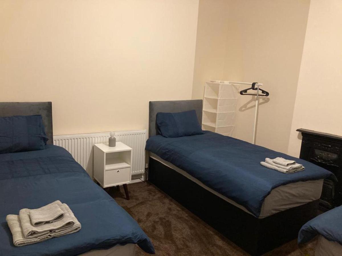 Homely 3-Bed House In Bham 15 Min From City Centre 伯明翰 外观 照片